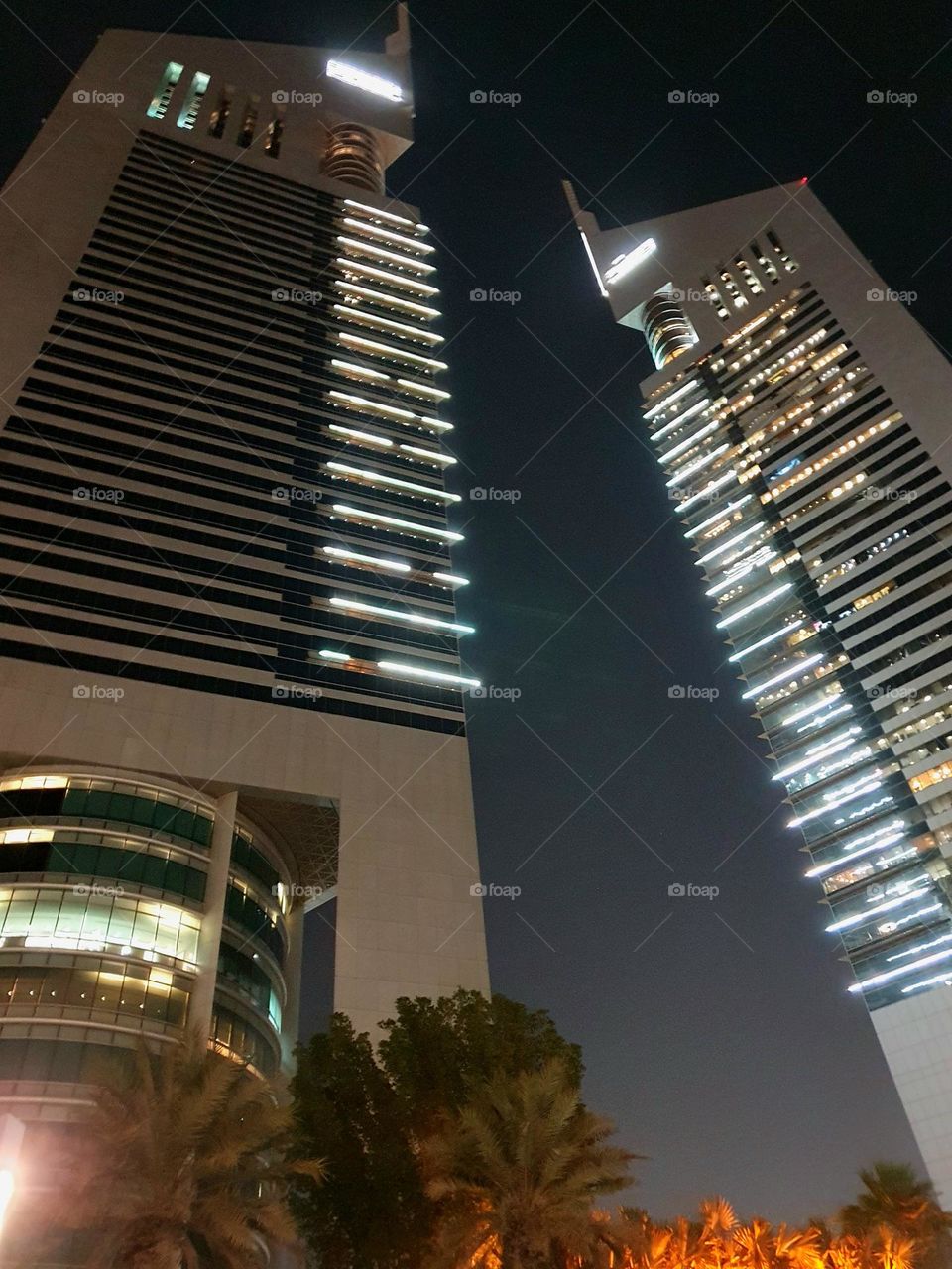 Emirates towers from the ground up!