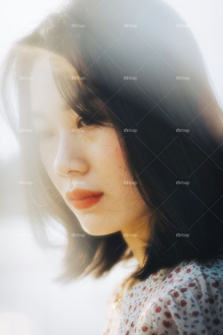 I would like describe this photo beautiful luxurious hairs style