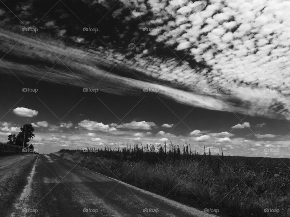 Prairie sky in noir