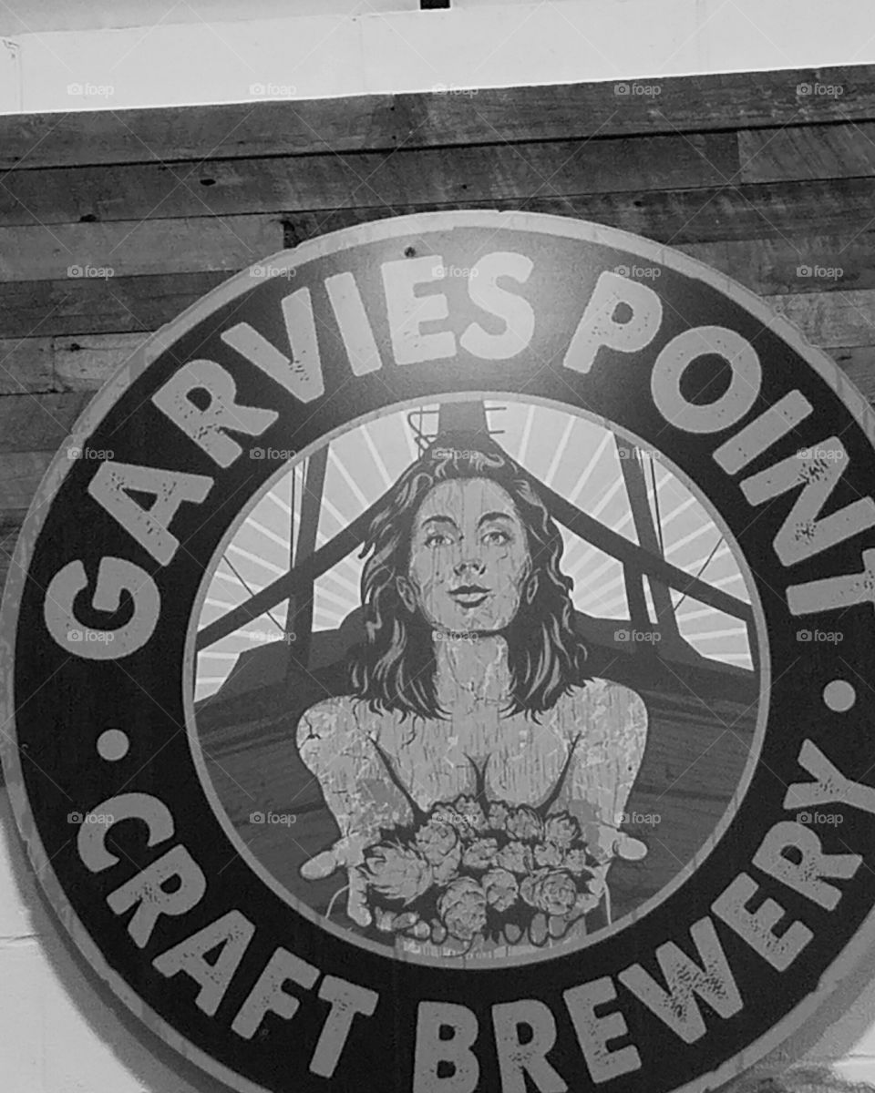 Garvies Point Brewery is a small batch, hand crafted, microbrewery specializing in brewing contemporary American craft beer.