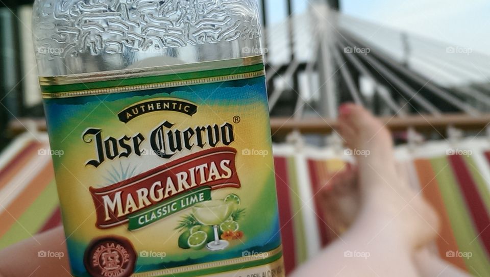 mom time out. margaritas and a hammock