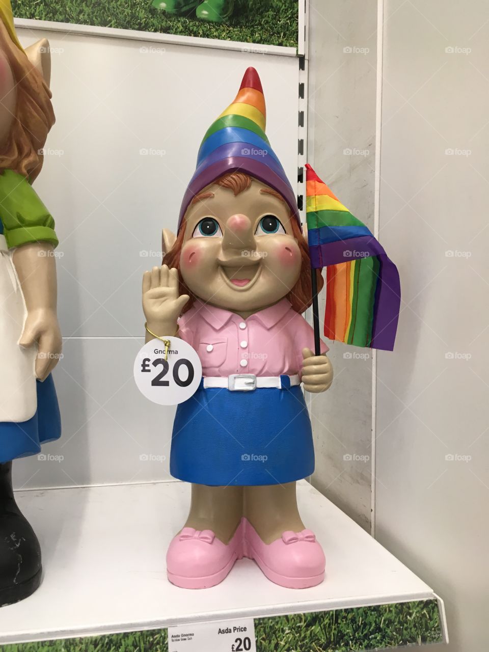 Gay pride gnome