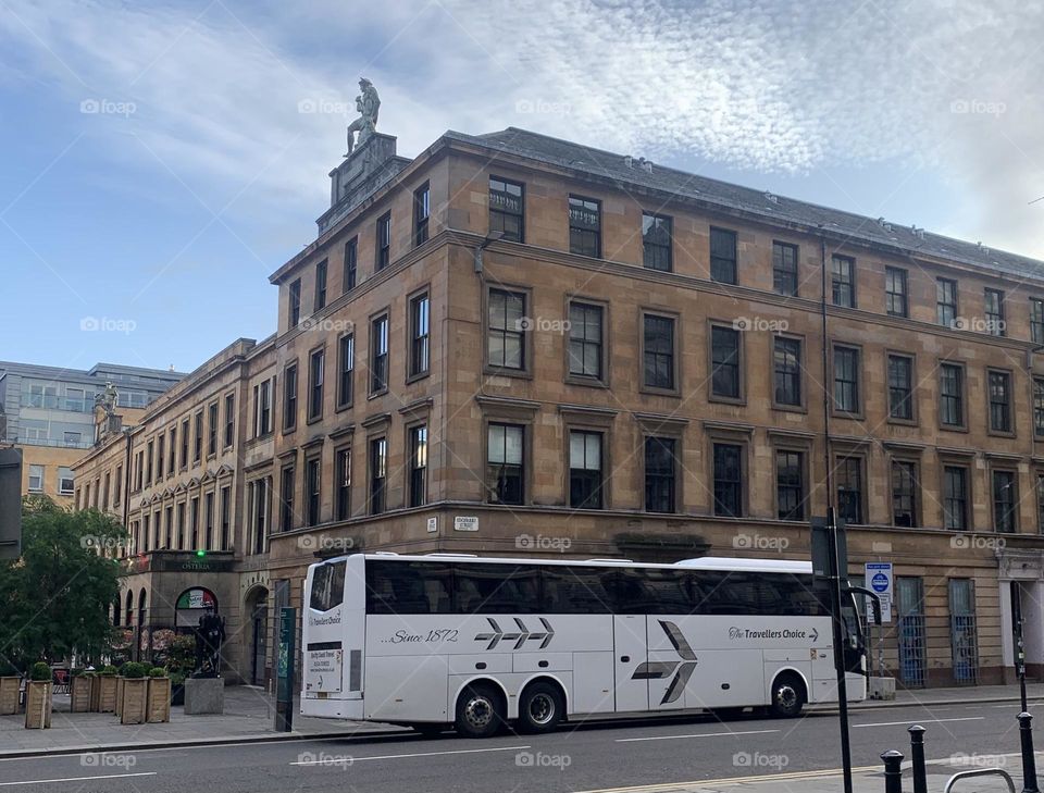 Combination of architecture and bus