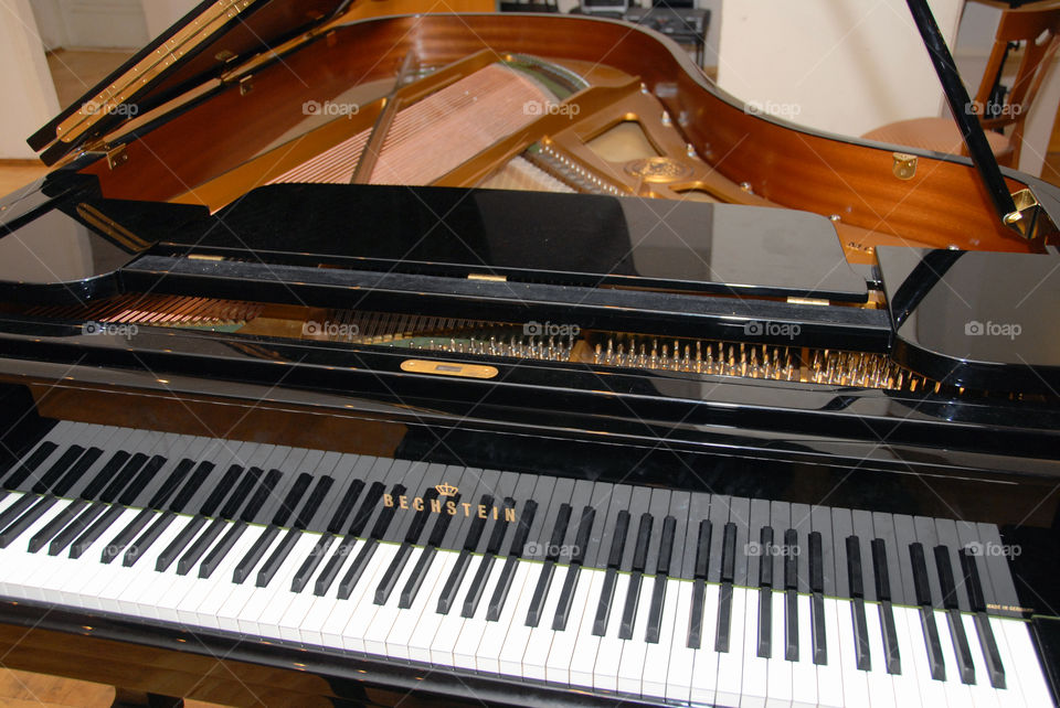 Instrument piano