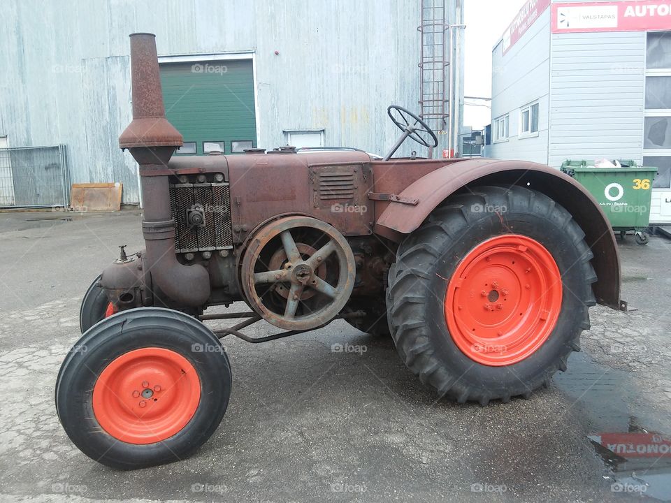 tractor
