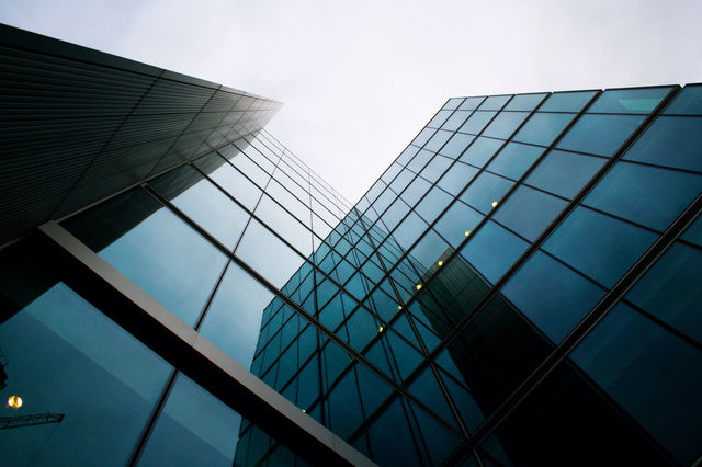 london building looking in by dannytwotaps