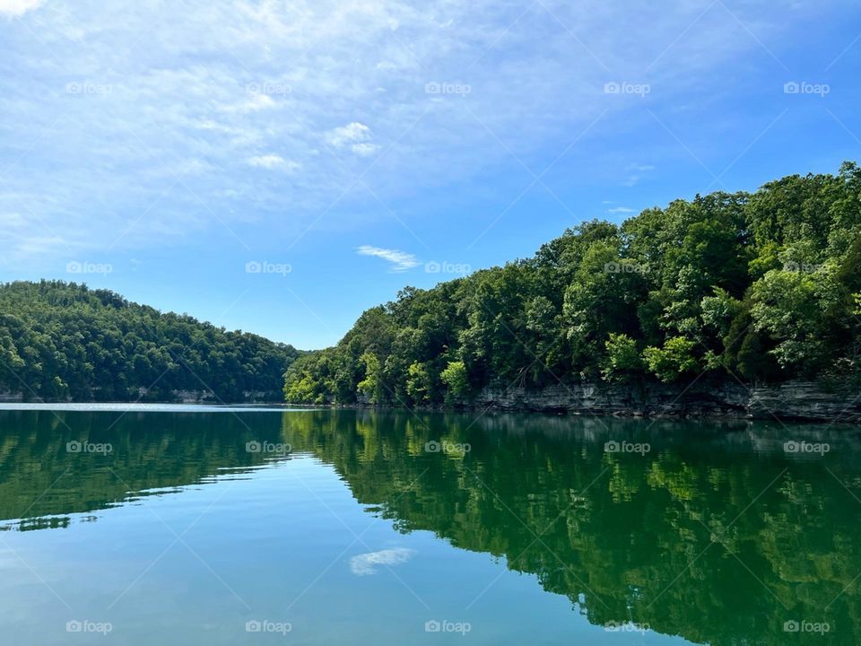 Perfect, beautiful day out on the lake in Kentucky 