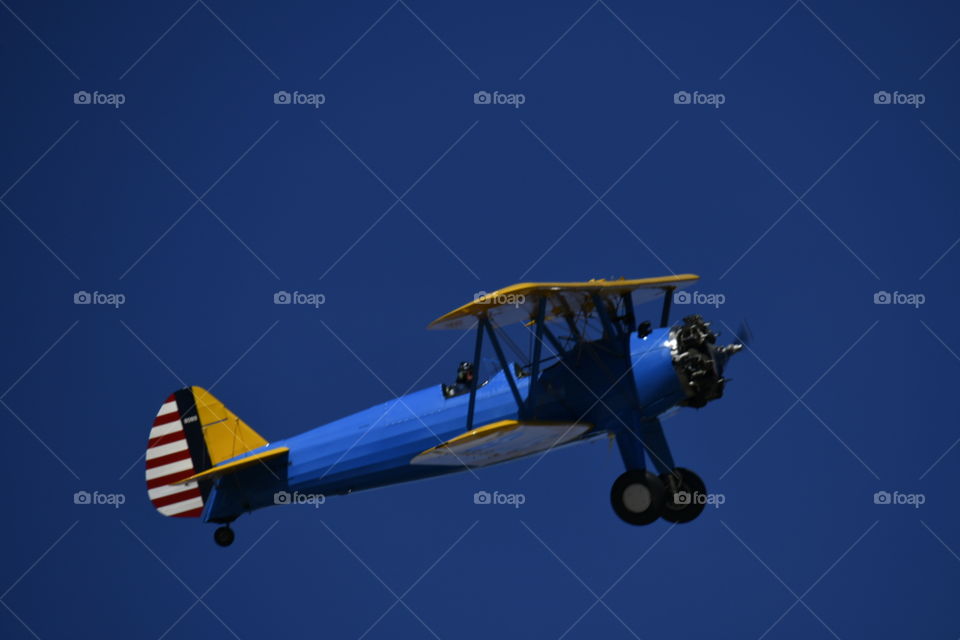 Boeing Stearman Kaydet Motor: Lycoming R-680
de 225 HP (P&W R-985 de 450 HP)
Envergadura: 9,80 m
Longitud: 7,63 (7,56) m
Velocidad máxima: 200 (253) Km/h
Velocidad de crucero: 165 (217) Km/h
Velocidad mínima: 80 Km/h
Techo de servicio: 4.000 (7.200) m
Autonomía: 580 (1.020) Km
Acomodo: Biplaza (monoplaza)
Peso vacío: 908 (1.130) Kg
Peso total: 1.220 (1.598) Kg
Primer vuelo: Diciembre de 1933-
Boeing Stearman Kaydet Engine: 225 hp Lycoming R-680 <br> (450 hp P&W R-985) <br> Wingspan: 9.80 m <br> Length: 7.63 (7.56) m <br> Maximum speed: 200 (253) km/h <br> Cruising speed: 165 (217) km/h <br> minimum speed: 80 km/h <br> Service ceiling: 4,000 (7,200) M <br> Autonomy: 580 (1,020) Km <br> Accommodation: Tandem (monoplaza) <br> Empty weight: 908 (1,130) kg <br> Total weight: 1,220 (1,598) kg <br> First flight: December 1933