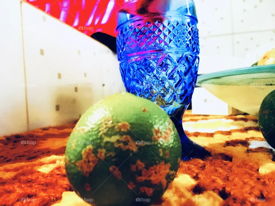 Taça e limão 