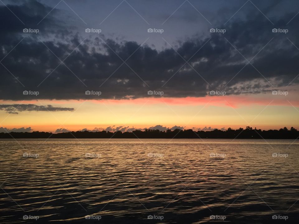 Sunset on the lake 