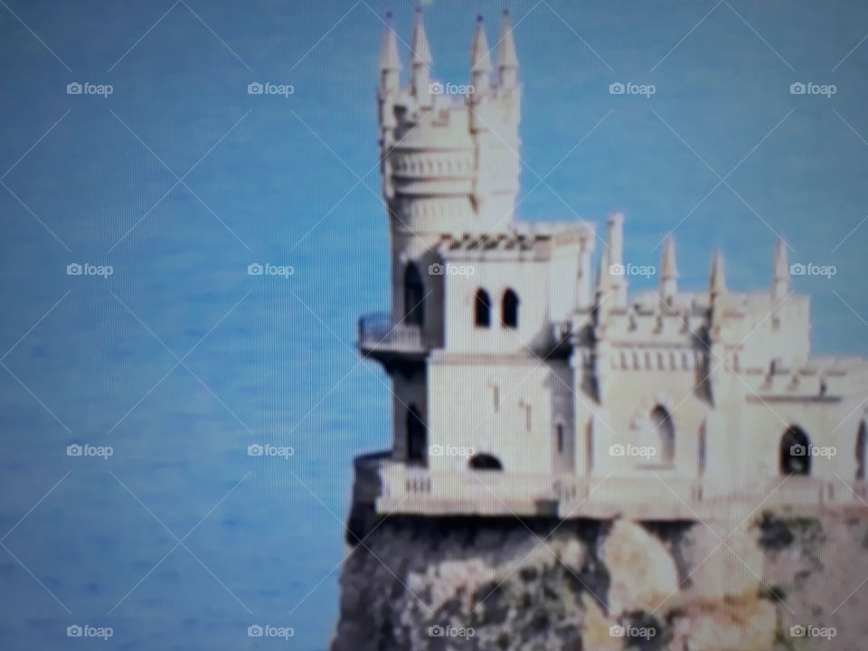 a beautiful castle close to the sea