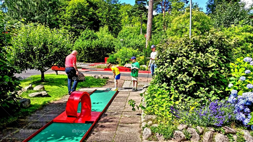 Family - mini golf. Mini golf for the whole family.