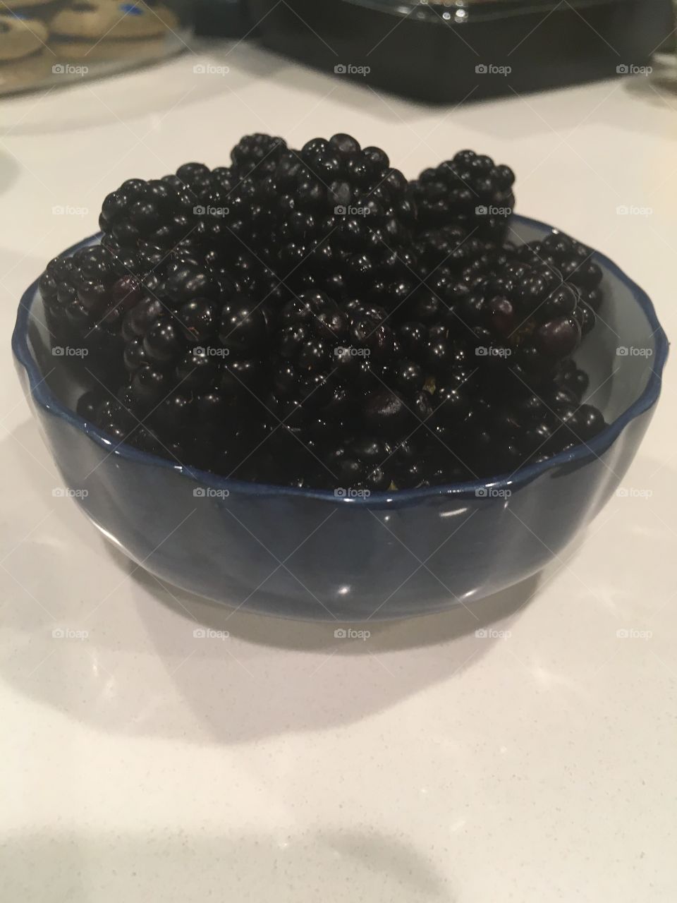 Blackberries in a bowl 