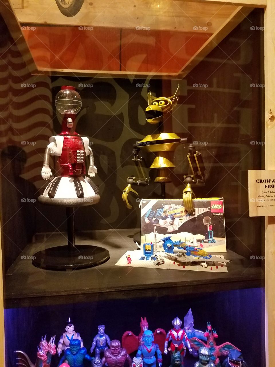 Mystery Science theater 3000 Tom Servo and Crow T Robot