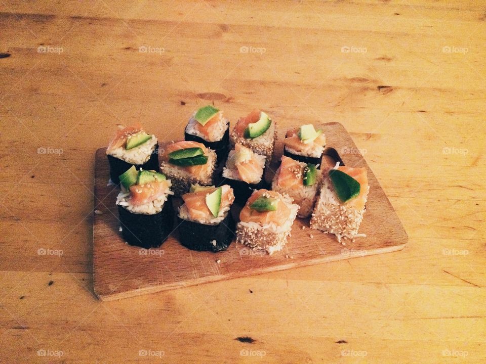 Home-made makis 