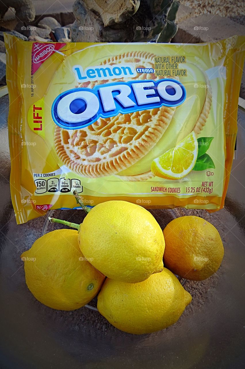 Lemon Oreos