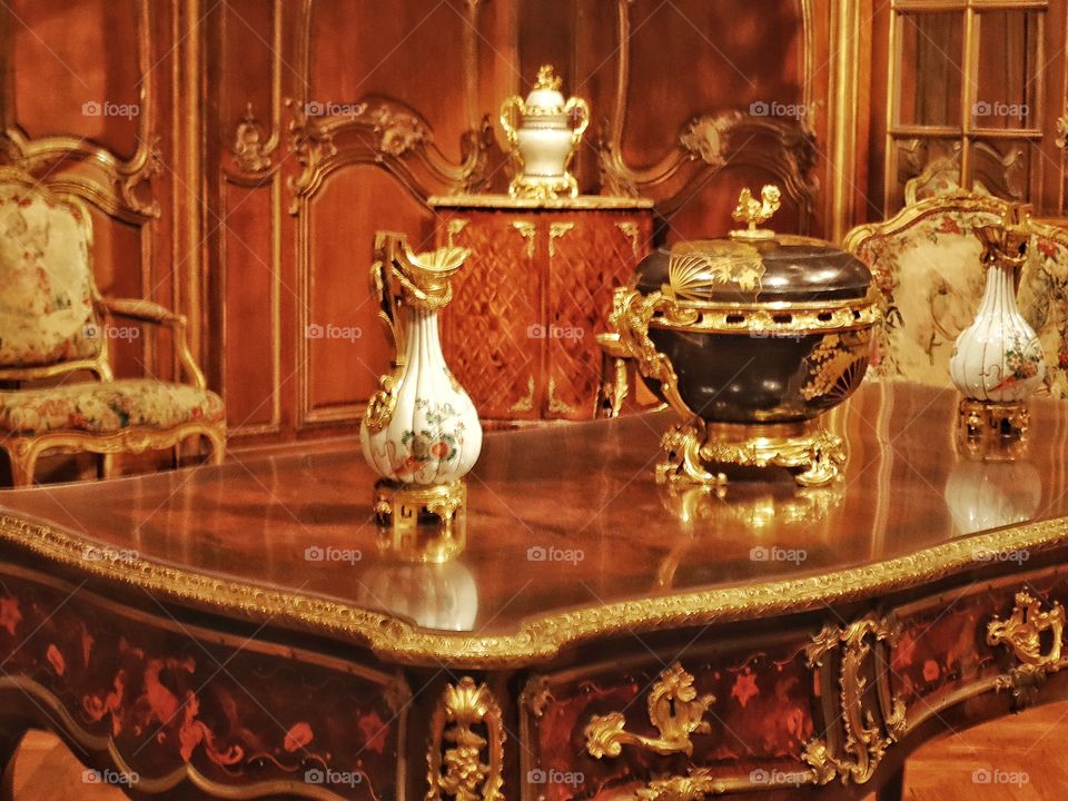Antique Furniture. Exquisite Antique Victorian Era Salon