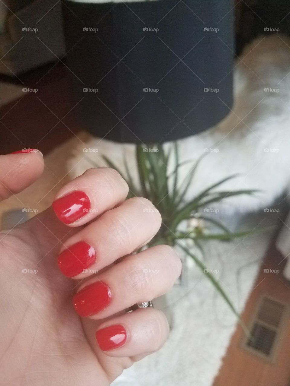classic red manicure