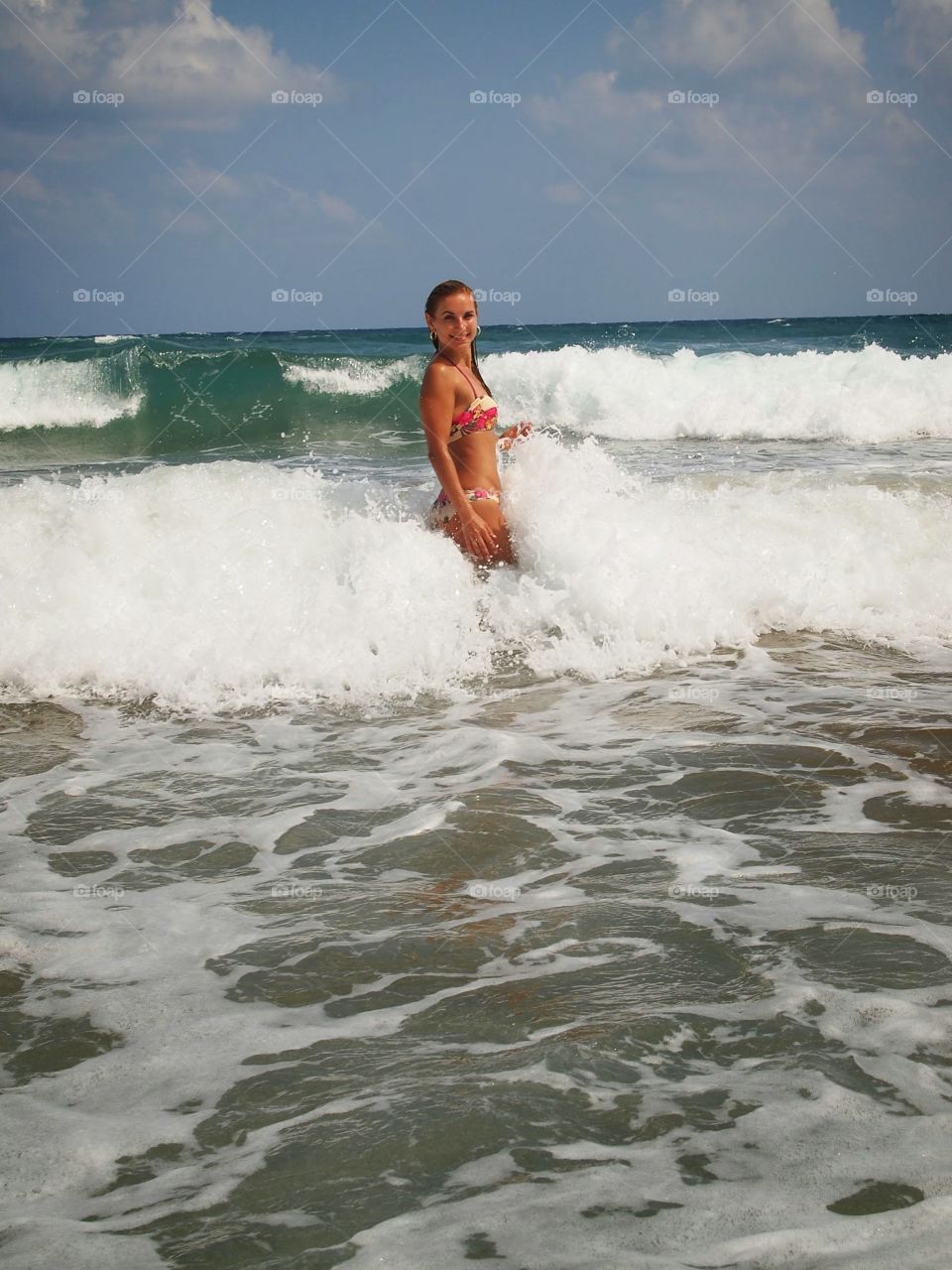 Discovering Crete. Catching waves 