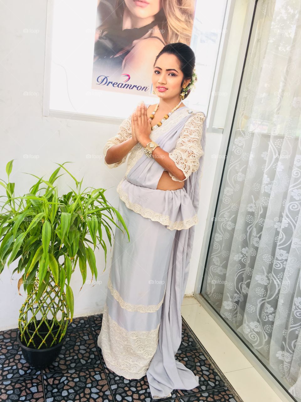 Sri lankan traditional 