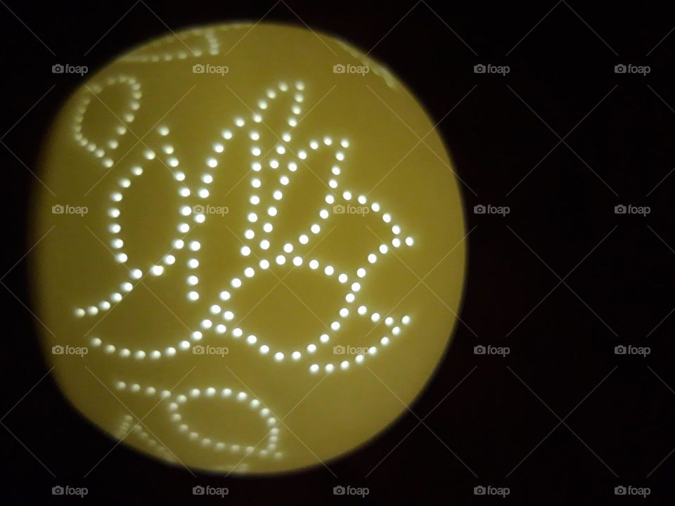 Light with flower pattern!