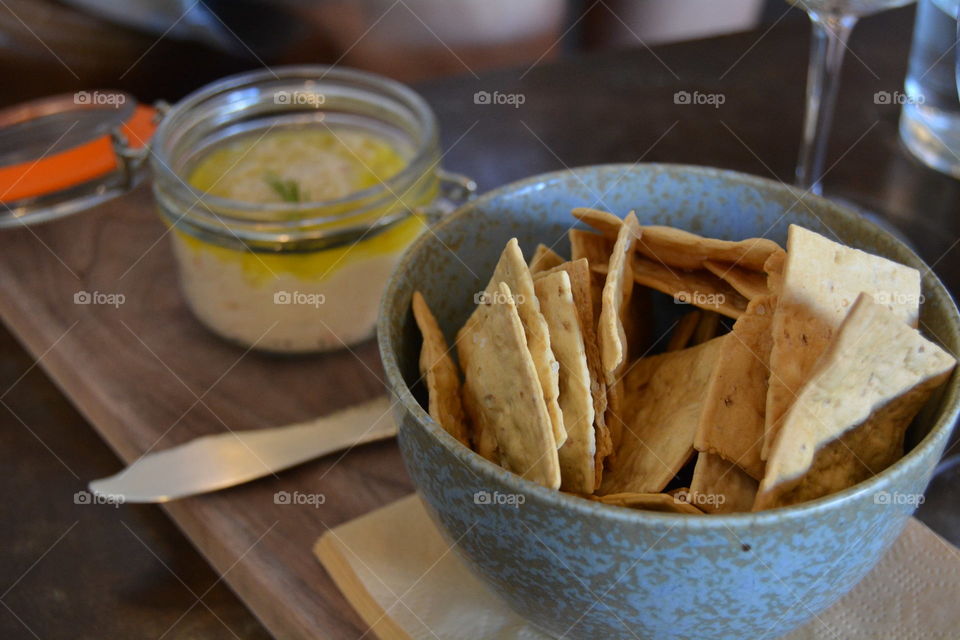 Chips  and dip