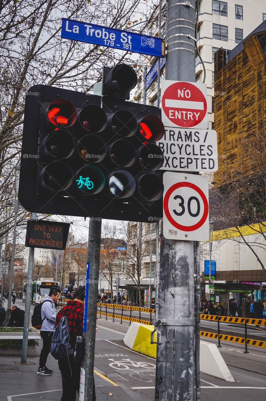 Interesting streetlight in Melbourne, Australia 