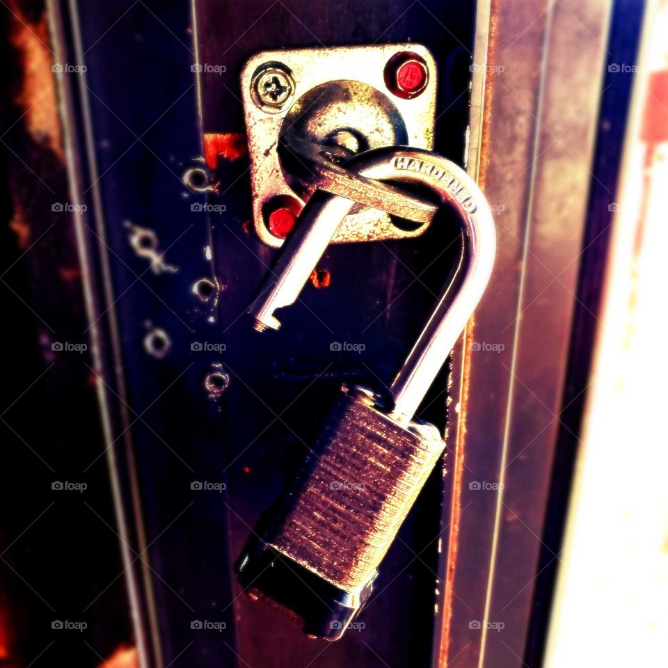 unlocked padlock