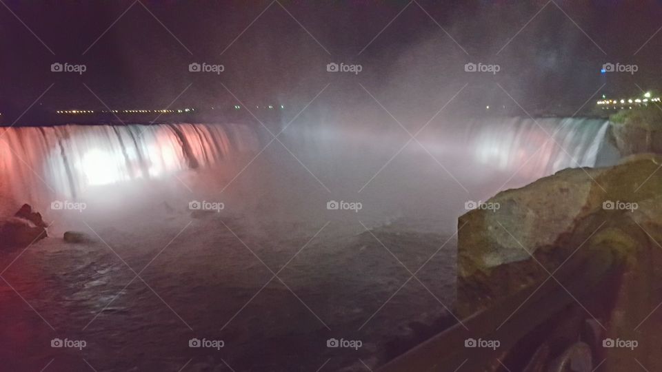 Niagara Falls night