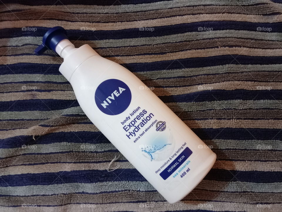 Nivea Body Lotion Express Hydration
