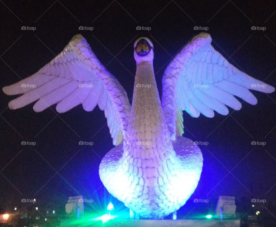 Statue of goose