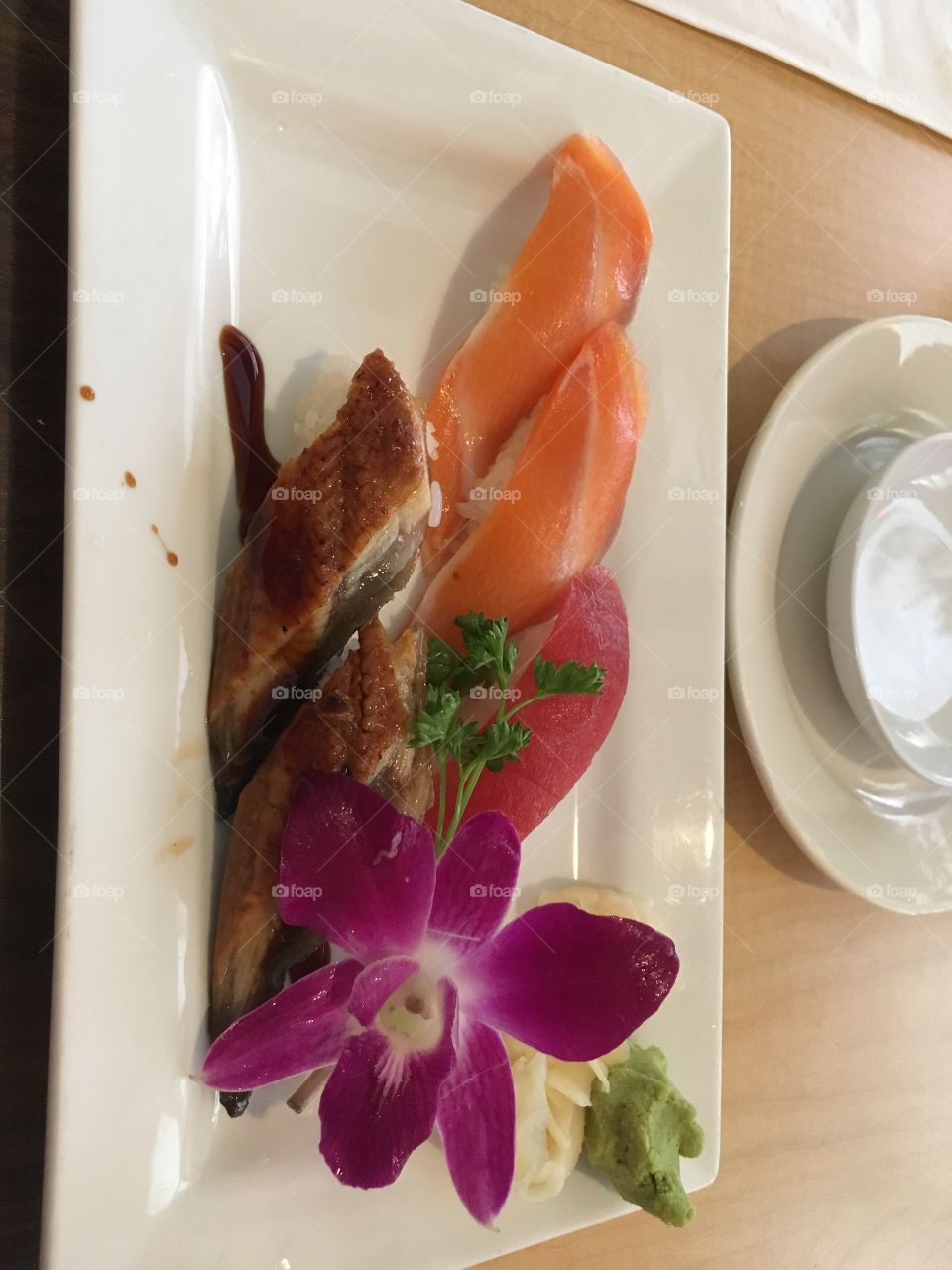 Eel, tuna, and salmon sushi 