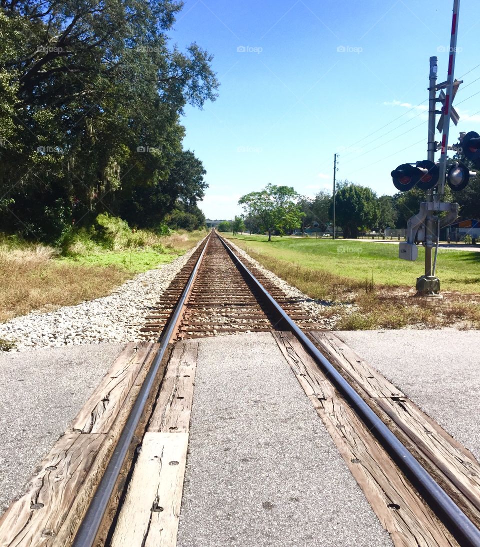 Empty railroad tack