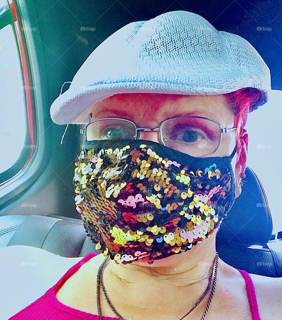 So there is proof of my compliance with the new „COVID 19“ superimposed rules of concealing one‘s face like many others in the „Big Apple“ I, „Petra Schiller“ have turned mask wearing duty into a fashion statement.2020. Hypnotic Productions