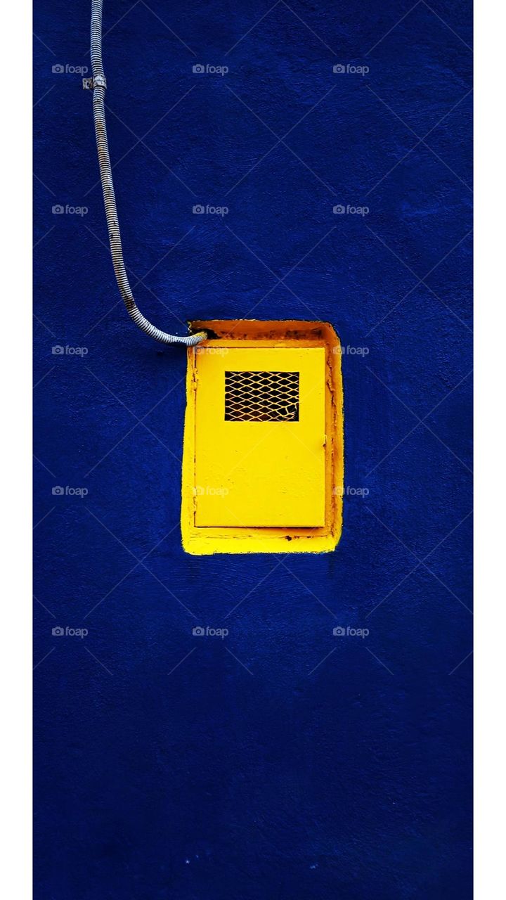 electricity in color box