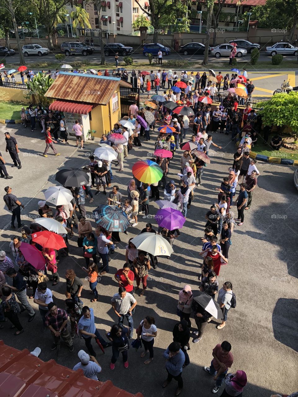 Malaysian’s queuing up to vote in the 14th General Elections on Wednesday 9th May 2018.  For the first time in 61 years since independence, the ruling coalition was defeated. 