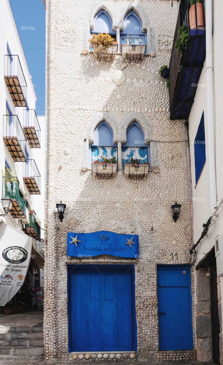 Seashell home in Peñíscola Town. Castellón. Spain.