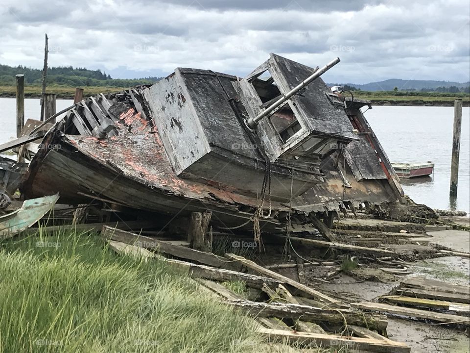 Ship wreck