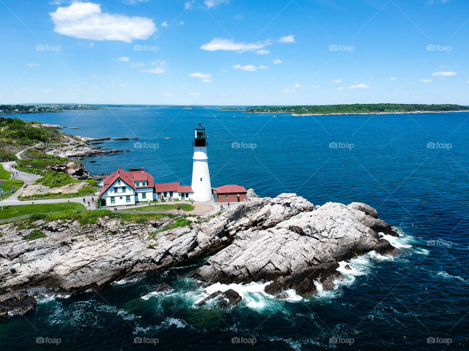 When I first moved to Maine, my first goal (aside from eating Maine lobsters) was to see some of Maine’s light houses! They are so pretty! A must when you visit New England!
