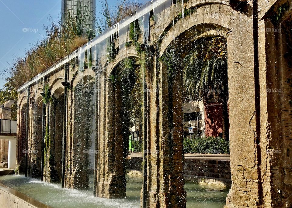 Parc del Clot in Barcelona, lovely old wall section transformed into planted #waterfall to provide peace and cool air