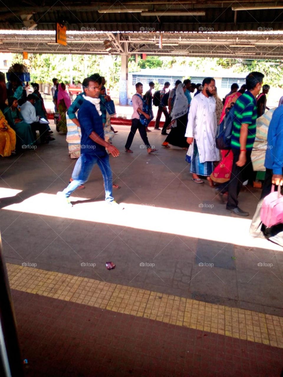 Crowd at Station Road
