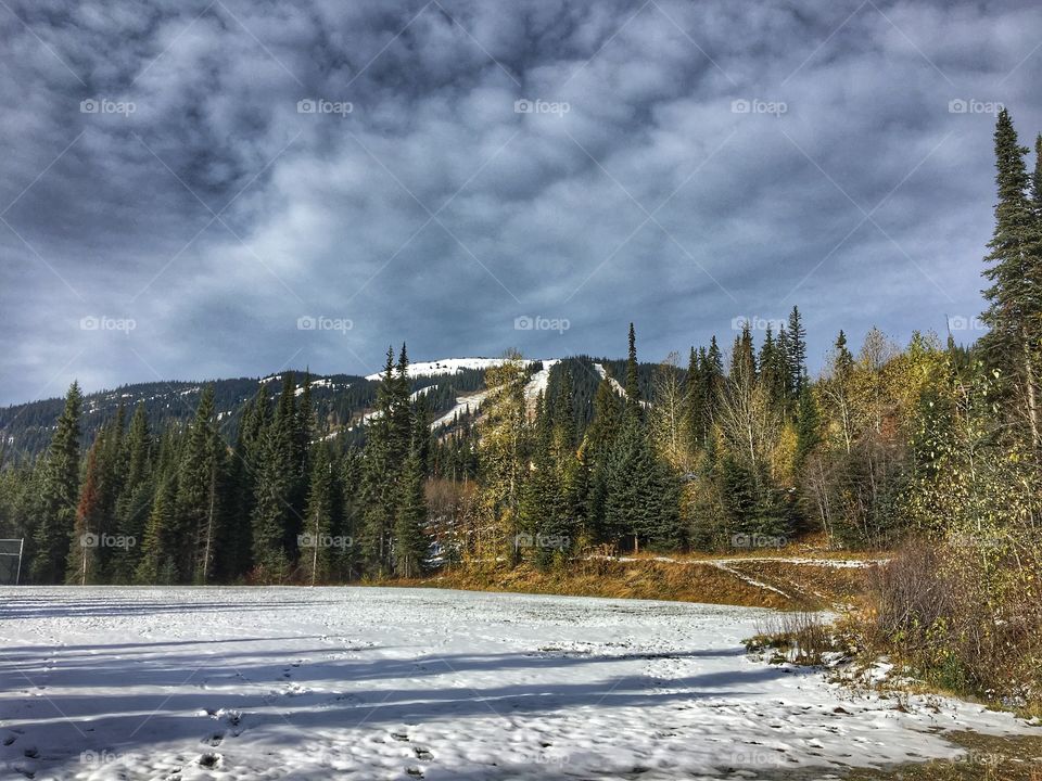 Autumn day on the mountain 