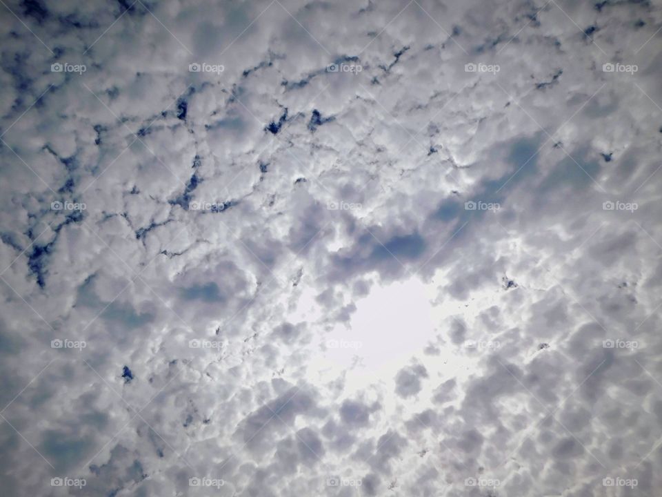 Interplay of light and clouds