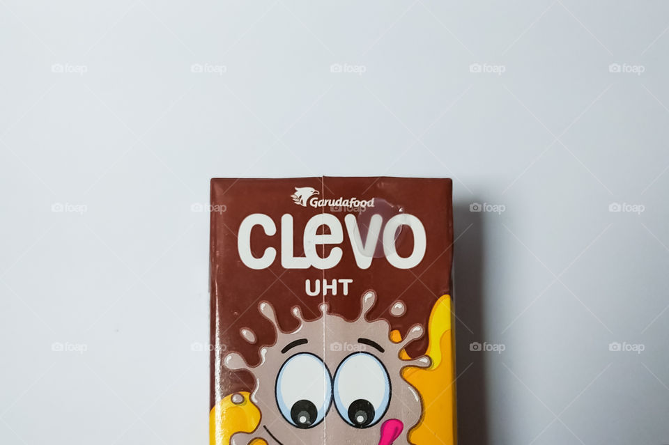 Clevo UHT milk with box packaging with chocolate flavored milk
