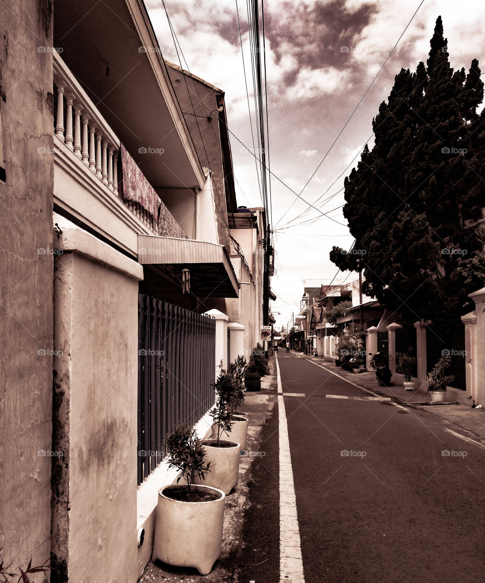 when u hate me. this is color.