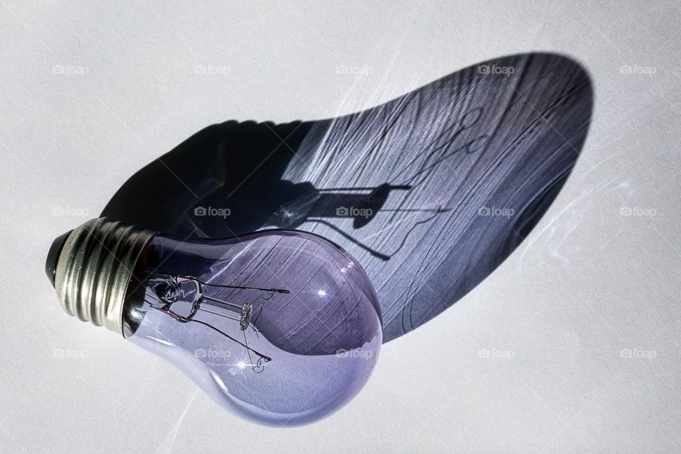 Lightbulb shadow