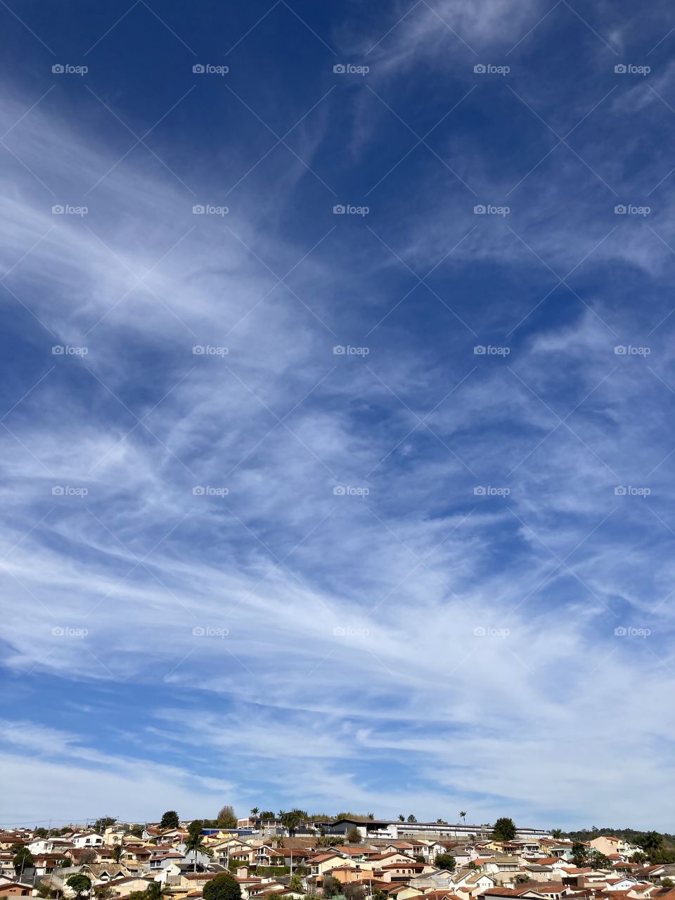 Céu bonito, mas gelado…
Vá embora, Sr Inverno. 
📸
#FOTOGRAFIAéNOSSOhobby
#sky #céu #natureza #horizonte #fotografia #paisagem #inspiração #mobgrafia #XôStress 