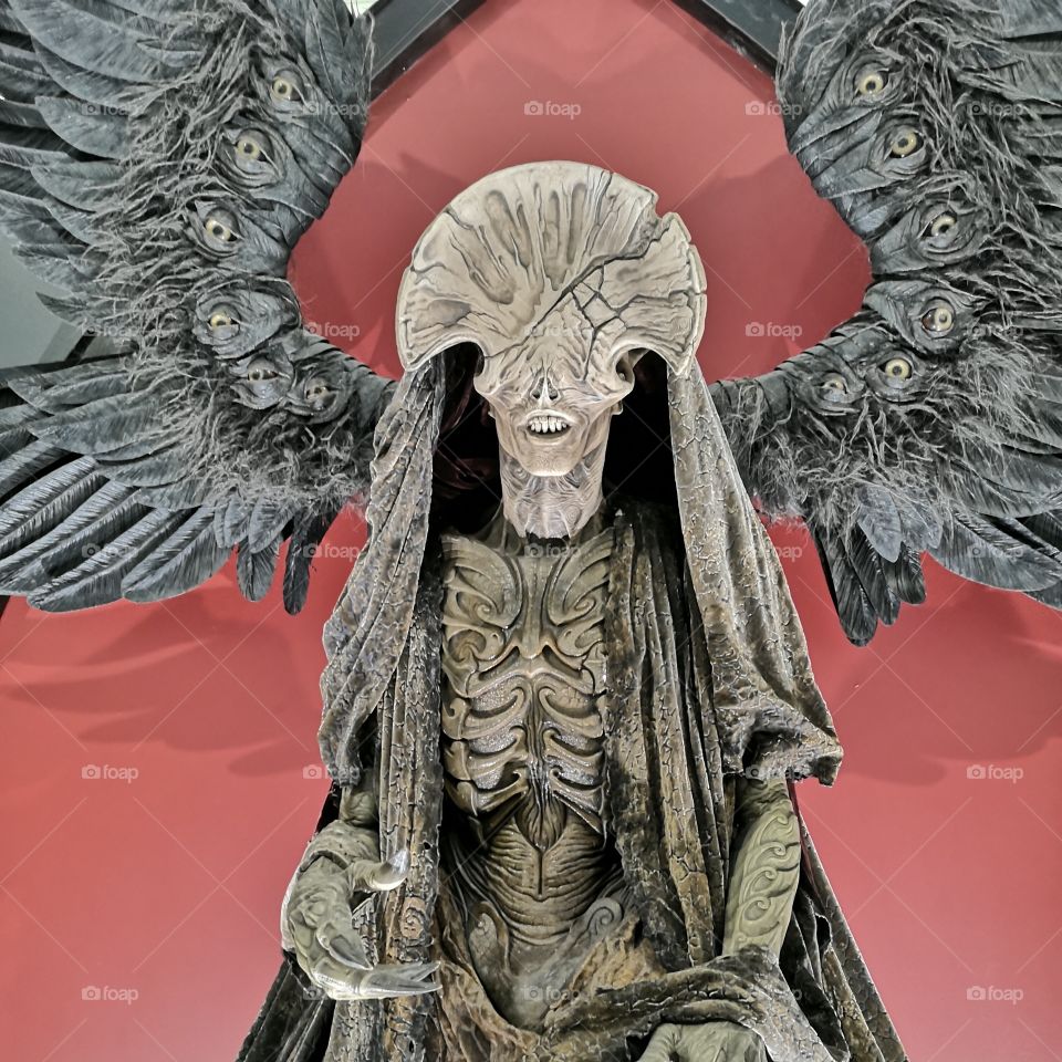 ángel de la muerte de Guillermo del Toro