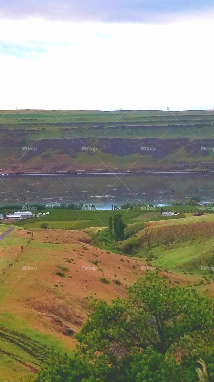 overlooking the Columbia River Washington side