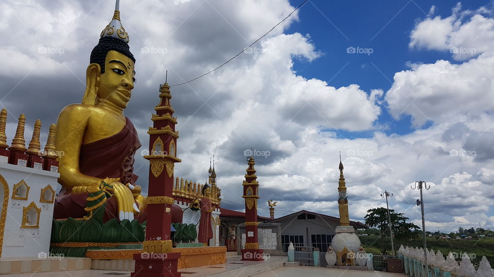 With  beautiful  cloud 😍😍